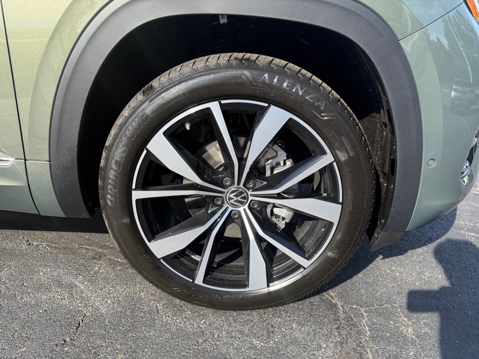 1V2FN2CA0TC576913 2026 Volkswagen Atlas SEL Premium R-Line