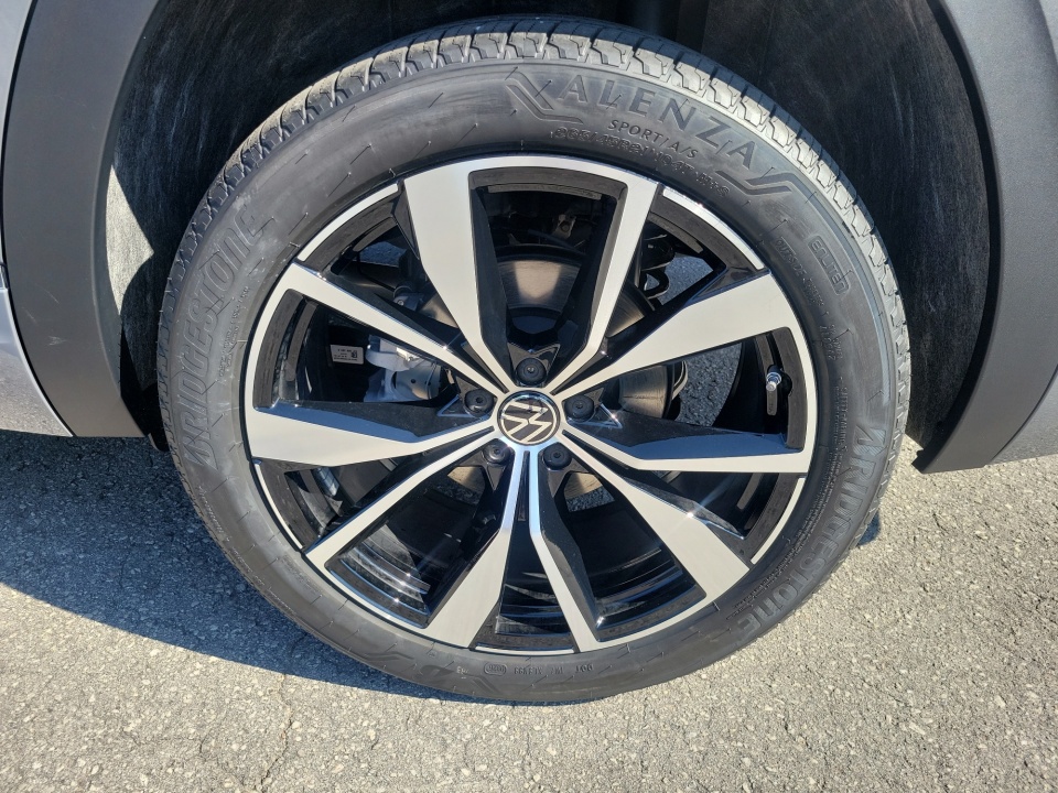 1V2FN2CA3TC572483 2026 Volkswagen Atlas SEL Premium R-Line