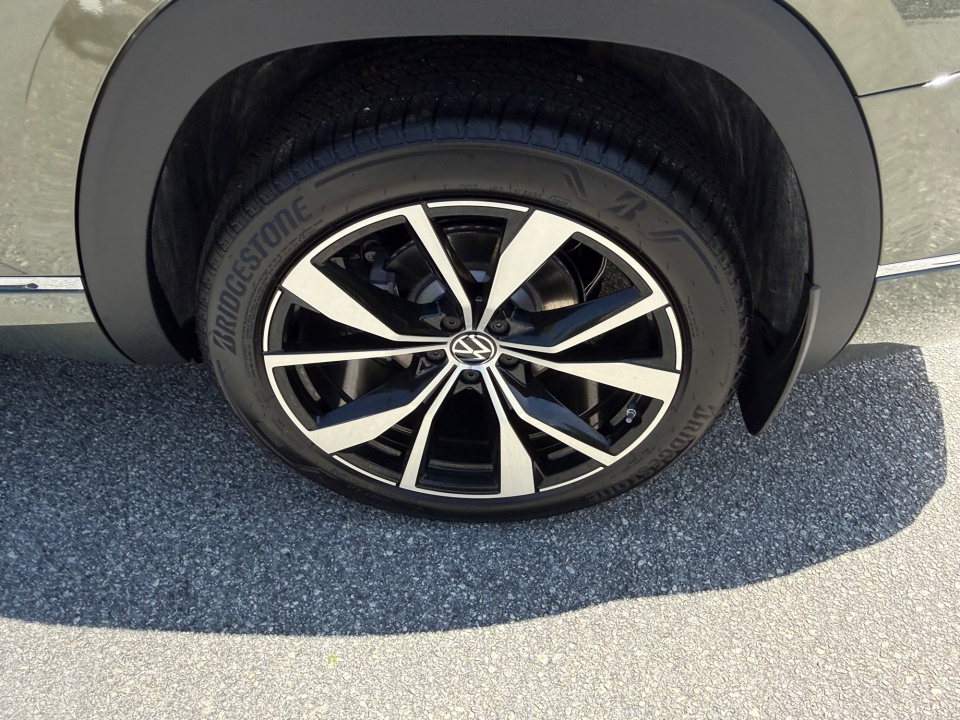 1V2FN2CA3TC575156 2026 Volkswagen Atlas SEL Premium R-Line