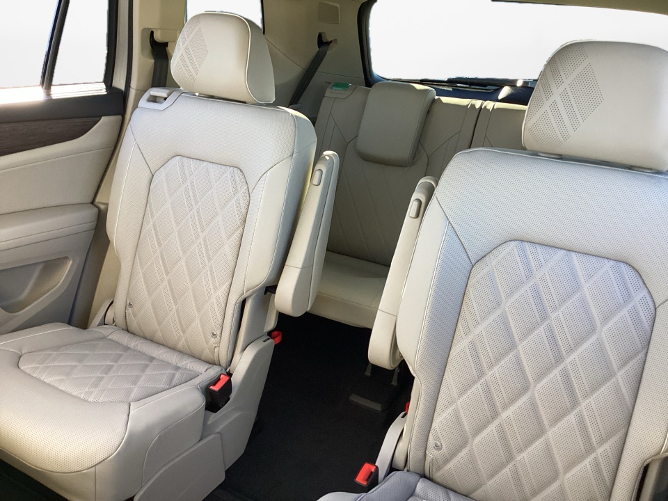 1V2FN2CA4TC527388 2026 Volkswagen Atlas SEL Premium R-Line