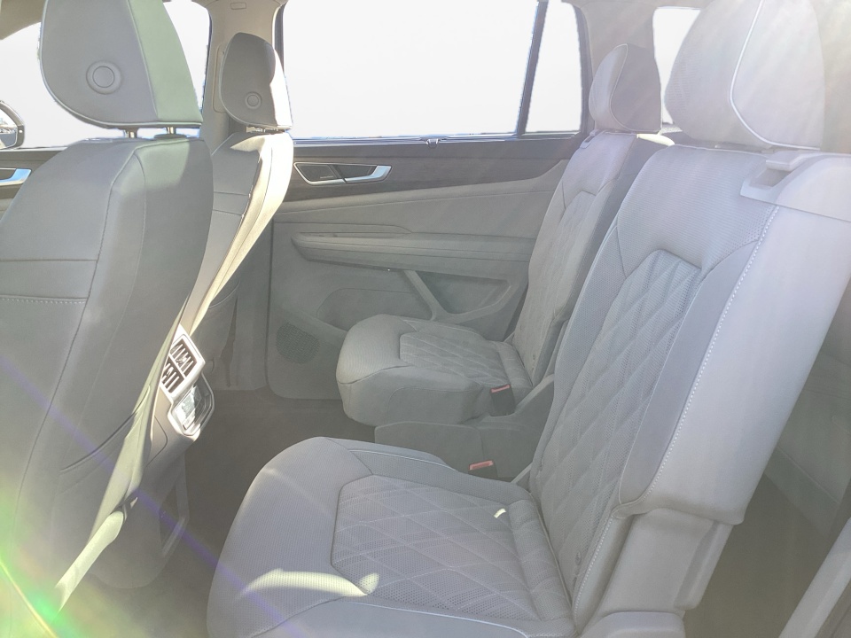 1V2FN2CA4TC527388 2026 Volkswagen Atlas SEL Premium R-Line