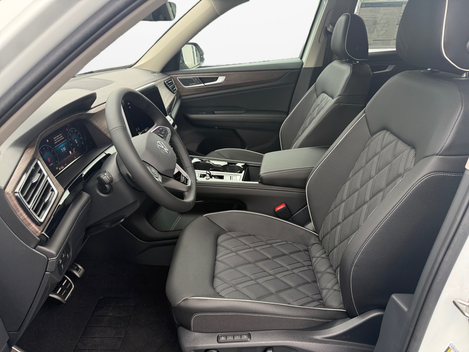 1V2FN2CA7TC568131 2026 Volkswagen Atlas SEL Premium R-Line