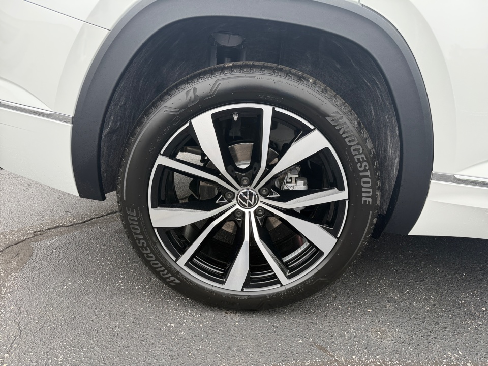 1V2FN2CA7TC568131 2026 Volkswagen Atlas SEL Premium R-Line