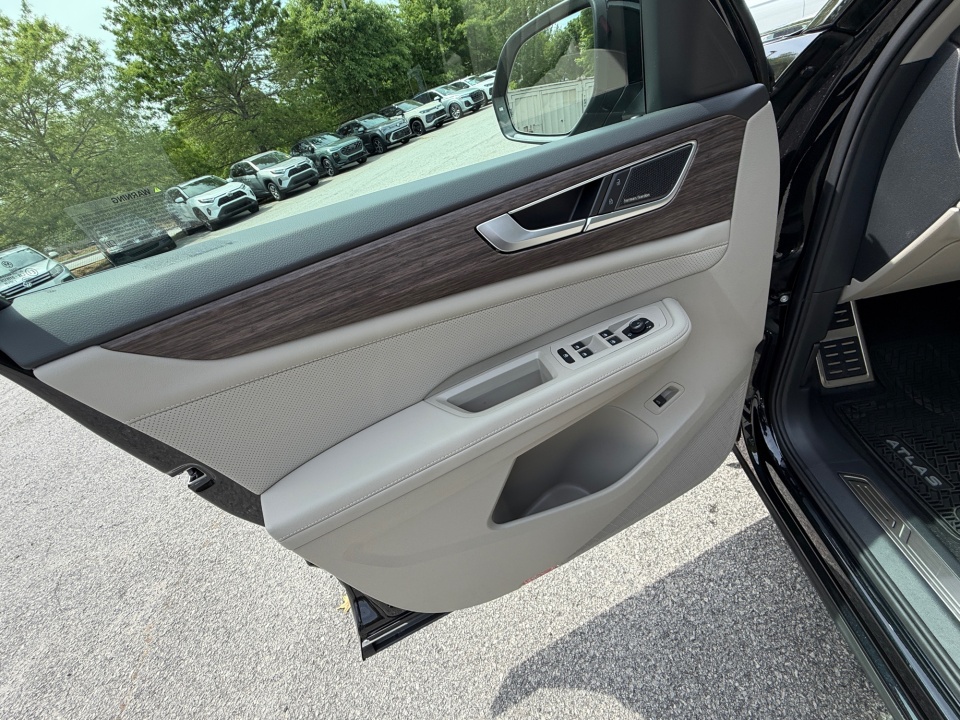 1V2FN2CA7TC569795 2026 Volkswagen Atlas SEL Premium R-Line