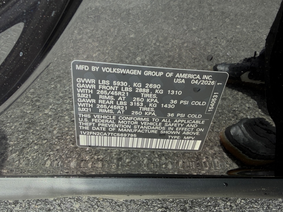 1V2FN2CA7TC569795 2026 Volkswagen Atlas SEL Premium R-Line