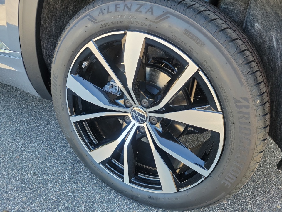 1V2FN2CA7TC593028 2026 Volkswagen Atlas 2.0T SEL Premium R-Line