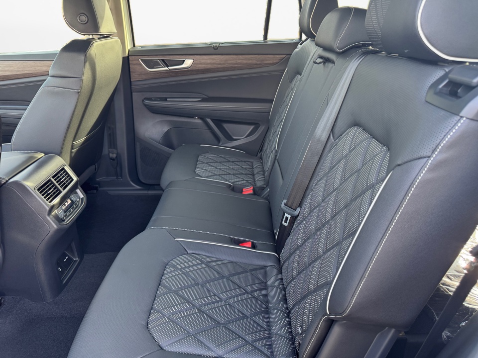 1V2FN2CA8TC508004 2026 Volkswagen Atlas SEL Premium R-Line