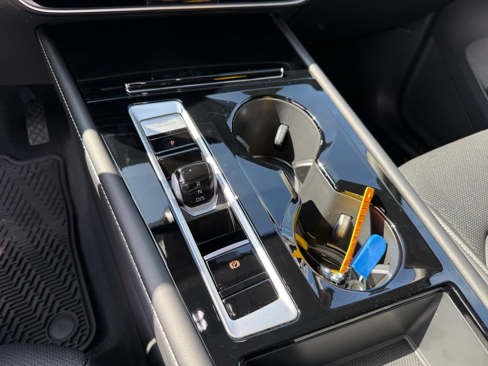 1V2HN2CA0TC548182 2026 Volkswagen Atlas SE with Technology