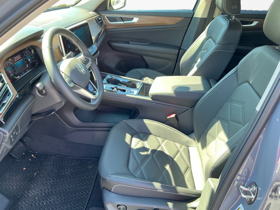 1V2HN2CA3TC500062 2026 Volkswagen Atlas 2.0T SE w/Technology