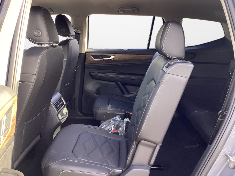 1V2HN2CA3TC534230 2026 Volkswagen Atlas SE with Technology