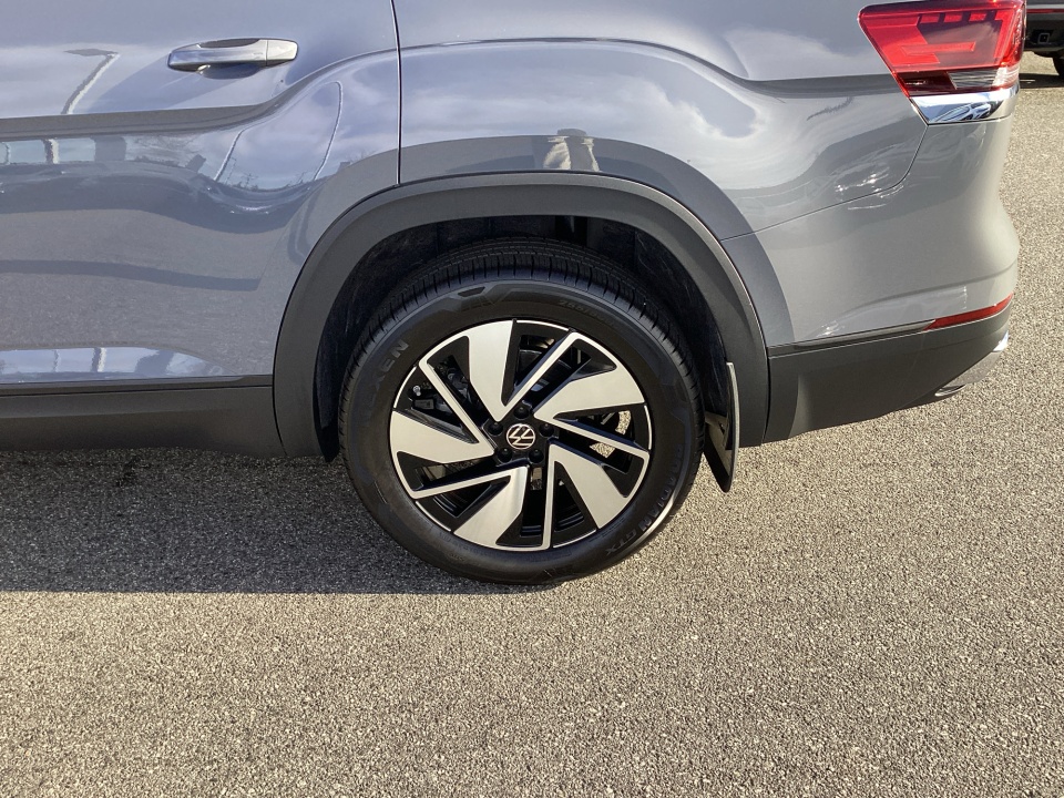 1V2HN2CA3TC534230 2026 Volkswagen Atlas SE with Technology