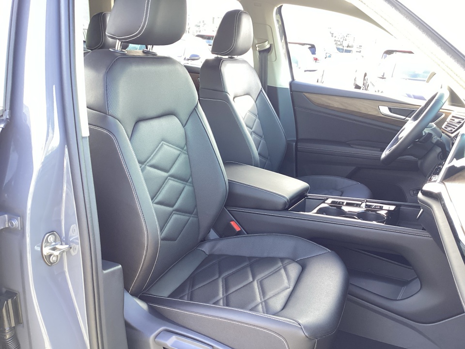 1V2HN2CA3TC534230 2026 Volkswagen Atlas SE with Technology