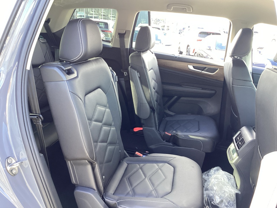 1V2HN2CA3TC534230 2026 Volkswagen Atlas SE with Technology