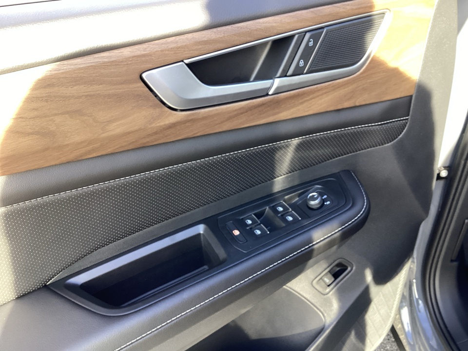 1V2HN2CA3TC534230 2026 Volkswagen Atlas SE with Technology