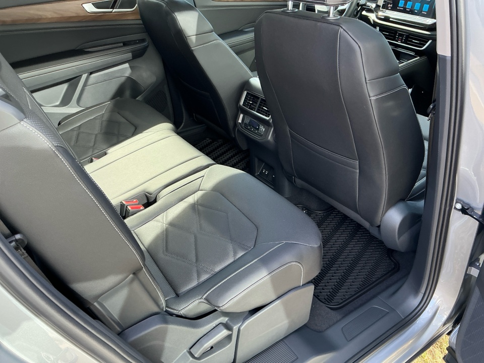 1V2HN2CA4TC521017 2026 Volkswagen Atlas 2.0T SE w/Technology