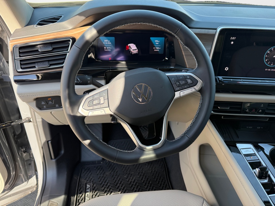 1V2HN2CA6TC501948 2026 Volkswagen Atlas SE with Technology