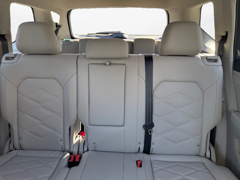 1V2HN2CA6TC501948 2026 Volkswagen Atlas SE with Technology