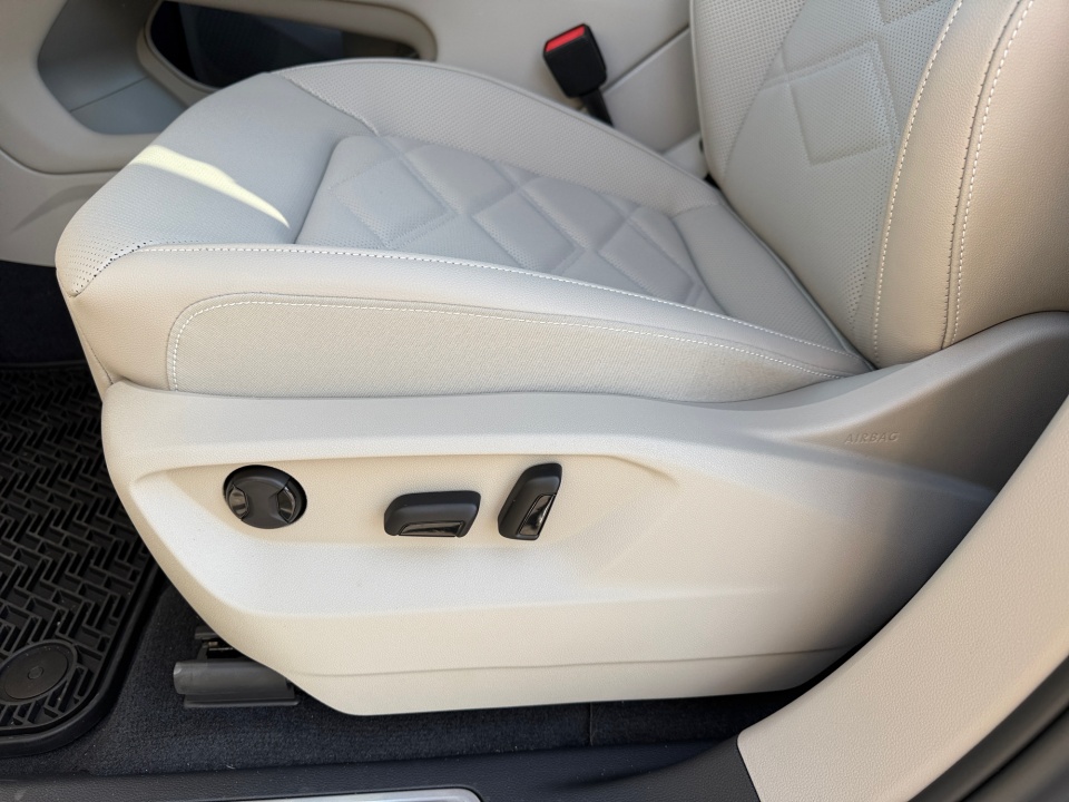 1V2HN2CA6TC501948 2026 Volkswagen Atlas SE with Technology