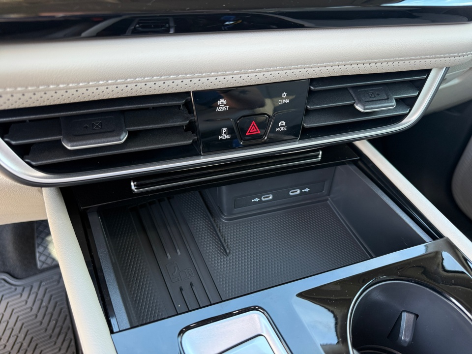 1V2HN2CA6TC501948 2026 Volkswagen Atlas SE with Technology