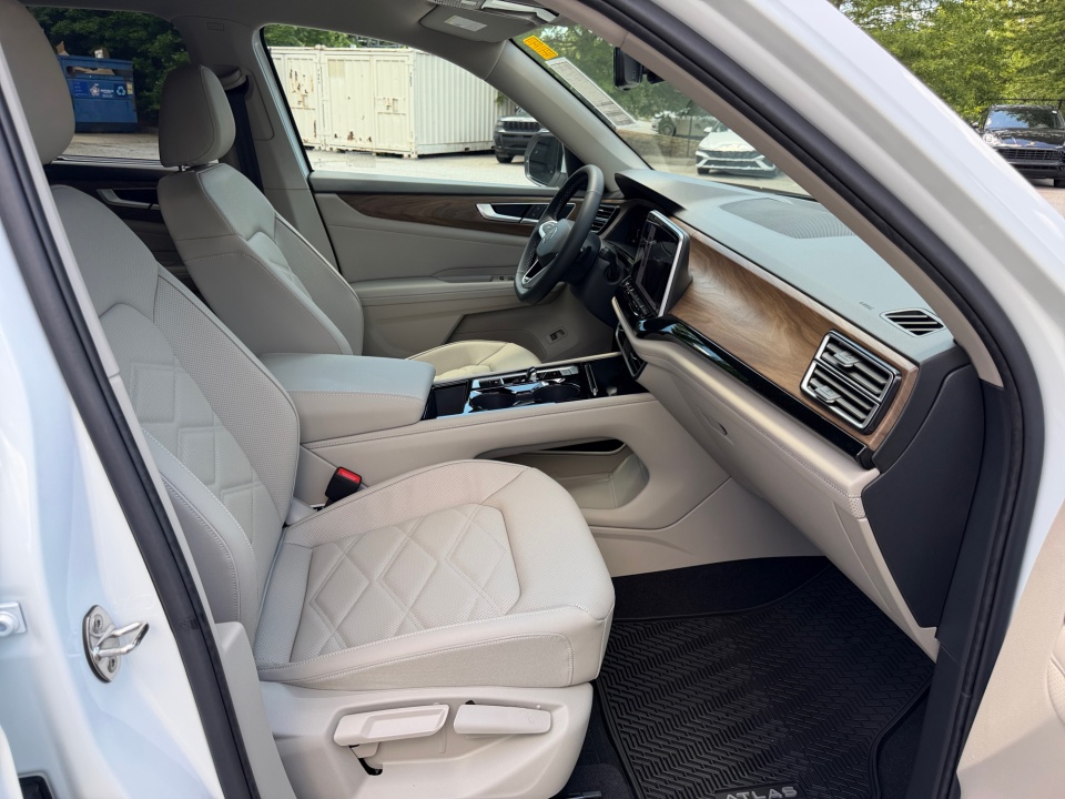 1V2HN2CA8TC583844 2026 Volkswagen Atlas SE with Technology