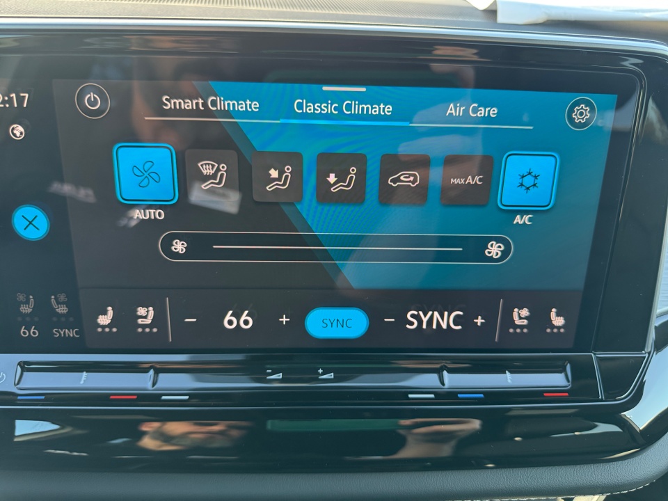 1V2JC2CA0TC210157 2026 Volkswagen Atlas Cross Sport 2.0T SE w/Technology