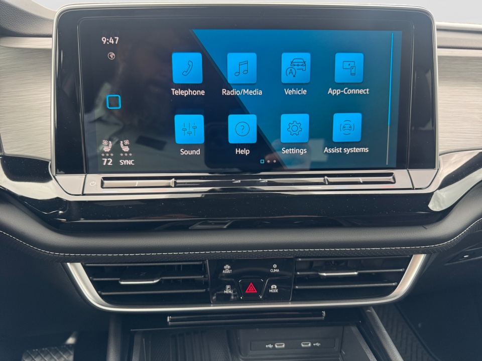 1V2JC2CAXTC223157 2026 Volkswagen Atlas Cross Sport SE with Technology