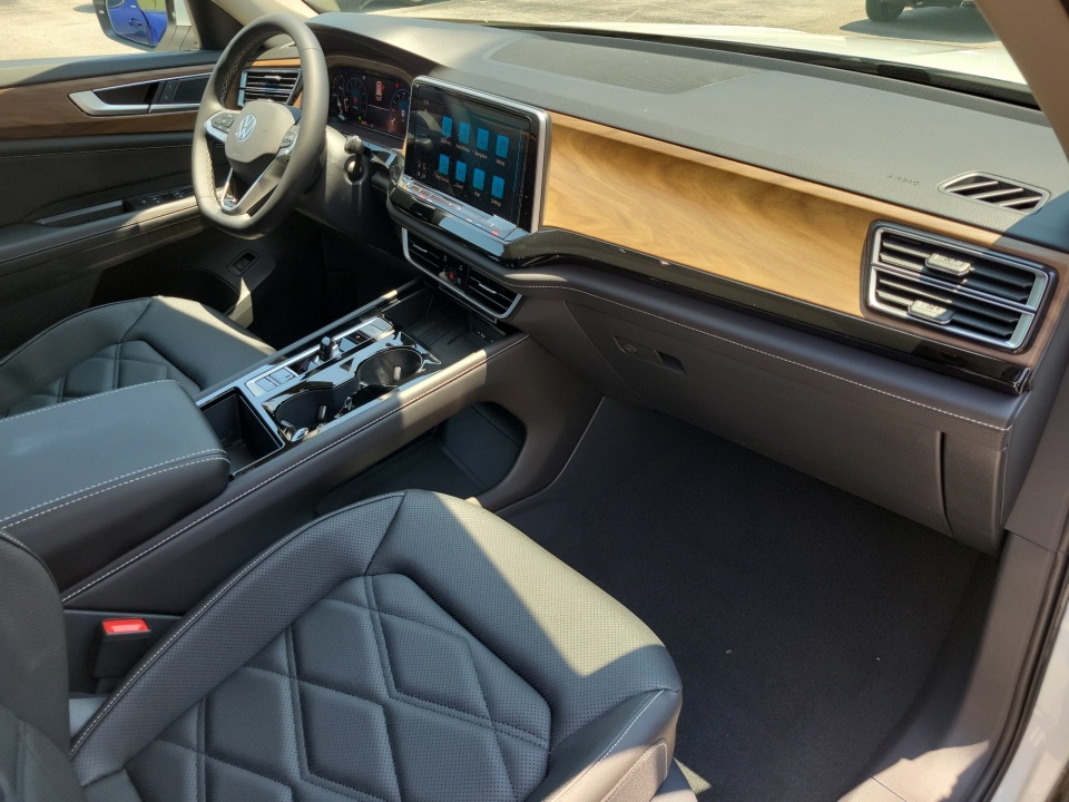 1V2JN2CA1TC592371 2026 Volkswagen Atlas 2.0T SE w/Technology