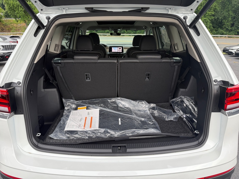 1V2JN2CA3TC569237 2026 Volkswagen Atlas SE with Technology