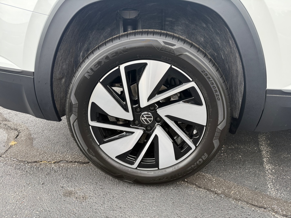 1V2JN2CA3TC569237 2026 Volkswagen Atlas SE with Technology