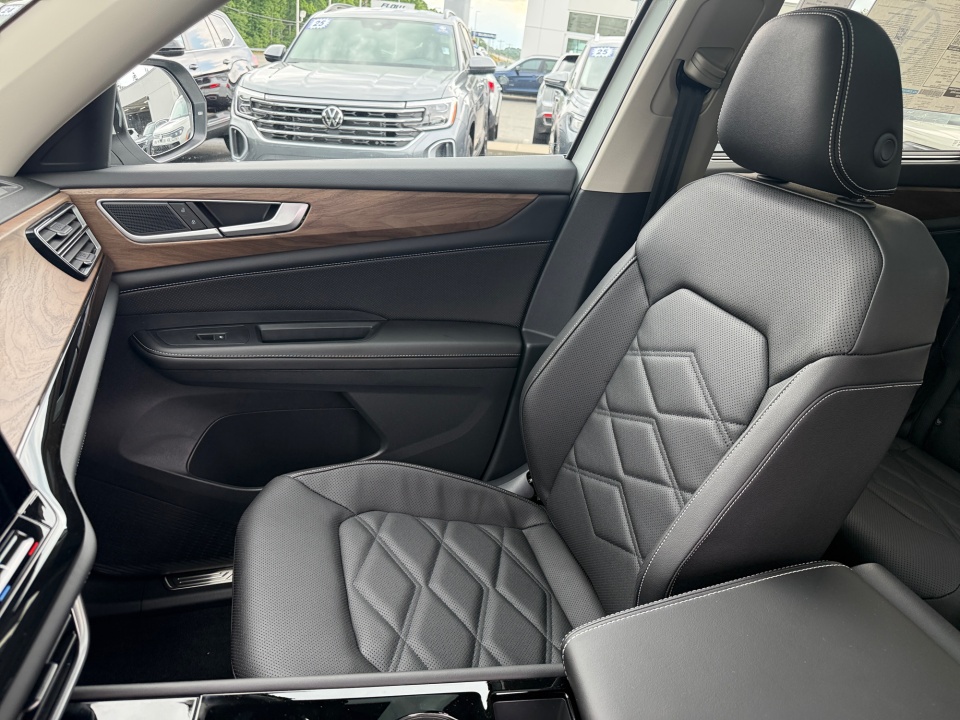 1V2JN2CA3TC569237 2026 Volkswagen Atlas SE with Technology