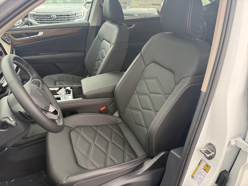 1V2JN2CA3TC569237 2026 Volkswagen Atlas SE with Technology