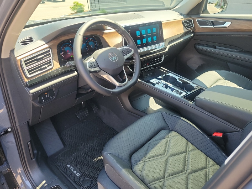 1V2JN2CA3TC593117 2026 Volkswagen Atlas 2.0T SE w/Technology