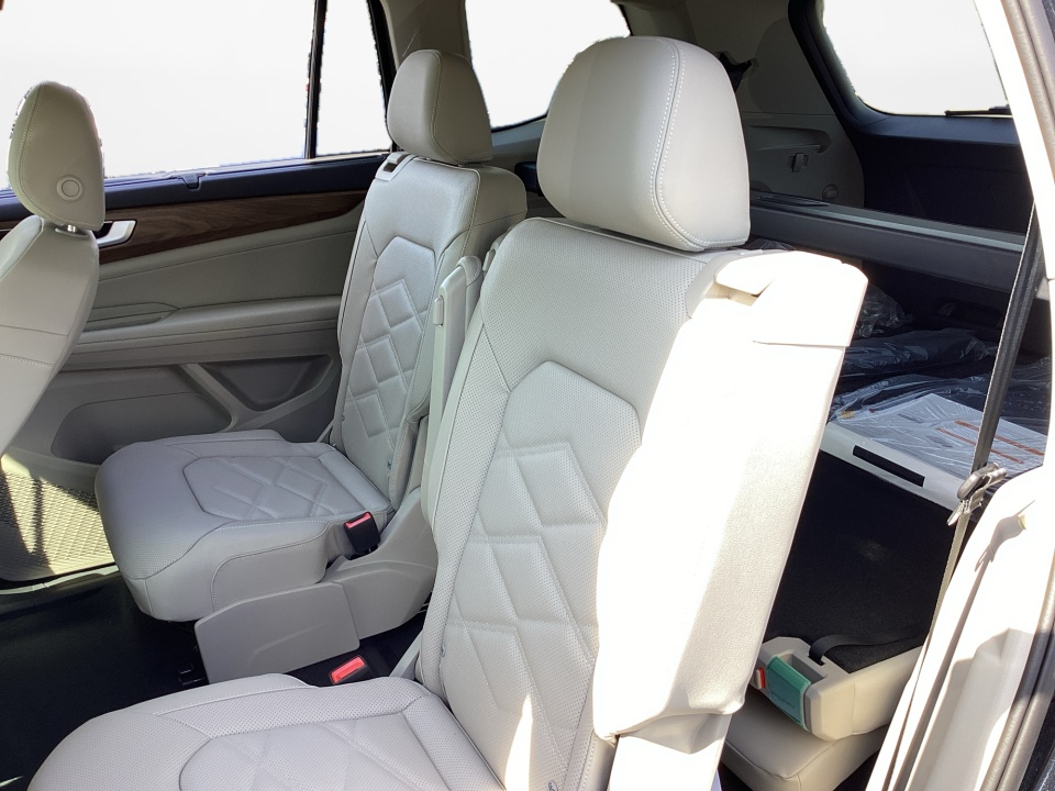 1V2JN2CA5TC550088 2026 Volkswagen Atlas SE with Technology