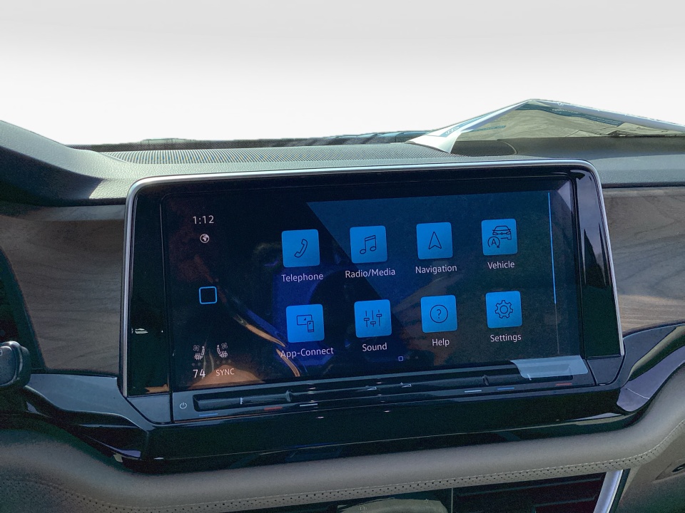 1V2JN2CA5TC550088 2026 Volkswagen Atlas SE with Technology