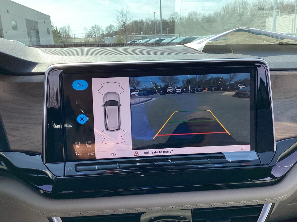 1V2JN2CA5TC550088 2026 Volkswagen Atlas SE with Technology