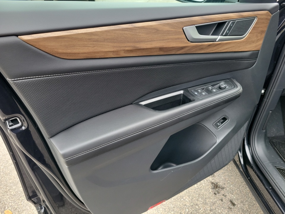 1V2JN2CA7TC546527 2026 Volkswagen Atlas SE with Technology