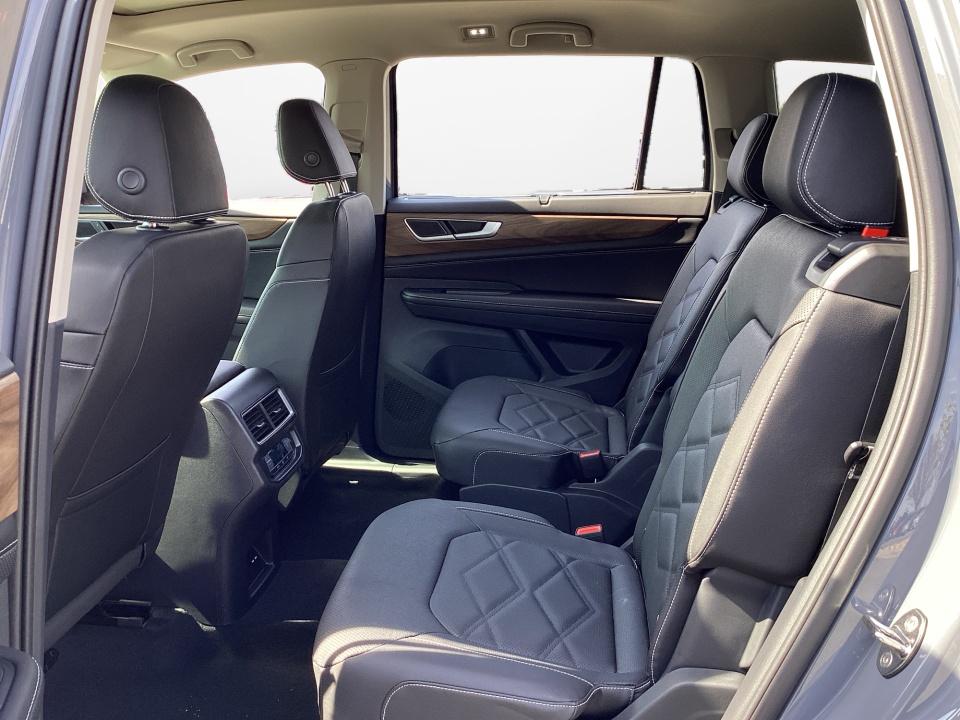 1V2JN2CA7TC548455 2026 Volkswagen Atlas SE with Technology