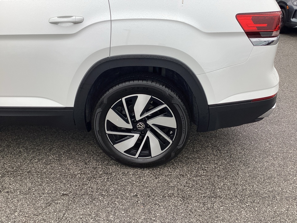 1V2JN2CA8TC525881 2026 Volkswagen Atlas SE with Technology