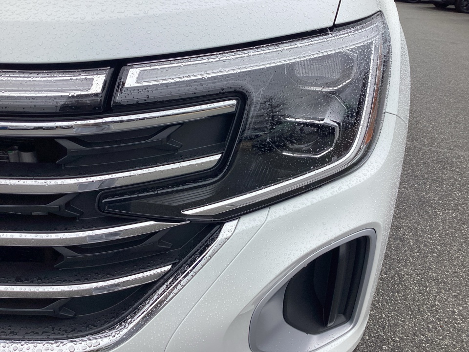 1V2JN2CA8TC525881 2026 Volkswagen Atlas SE with Technology