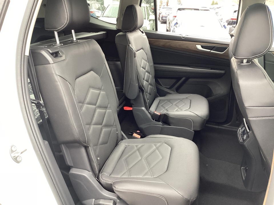 1V2JN2CA8TC525881 2026 Volkswagen Atlas SE with Technology