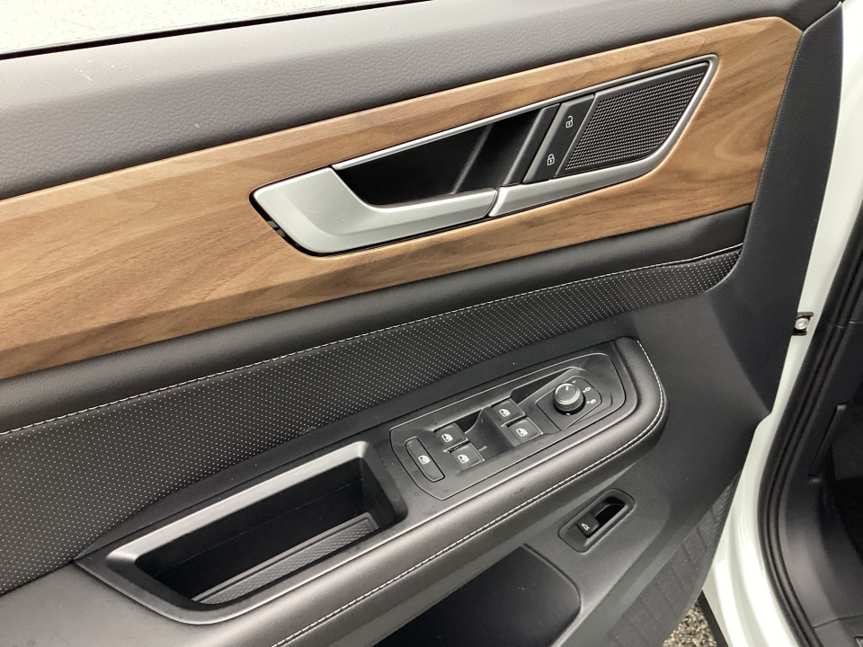 1V2JN2CA8TC525881 2026 Volkswagen Atlas SE with Technology