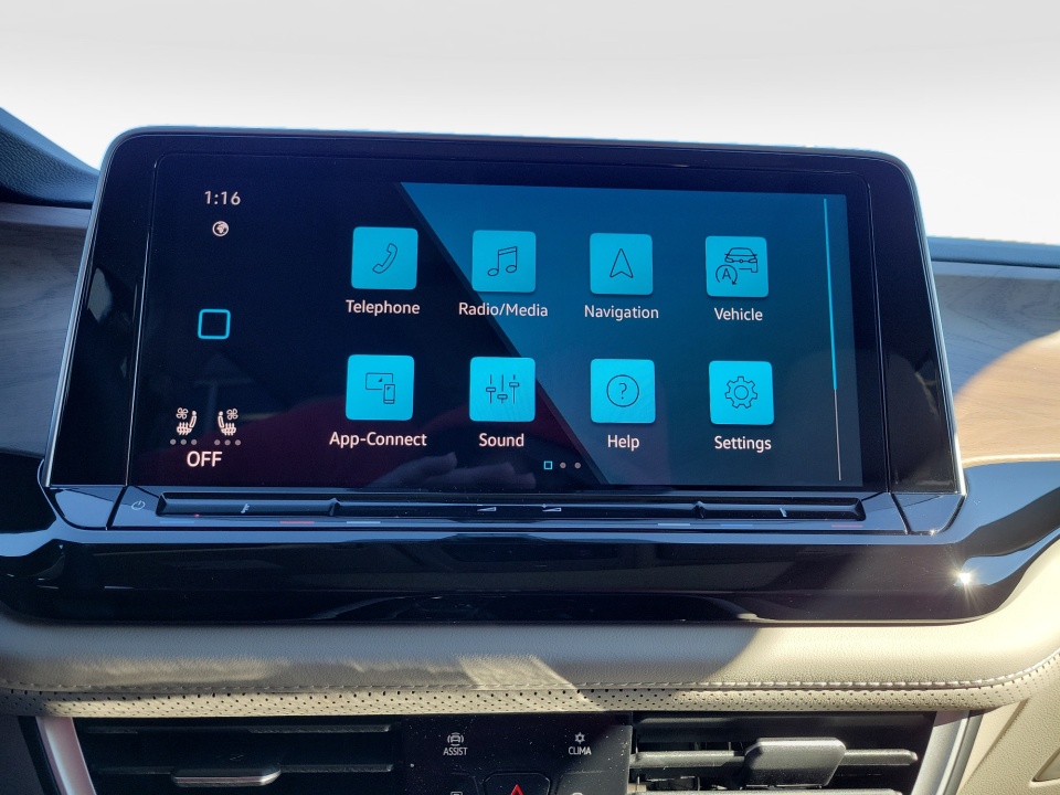 1V2JN2CA8TC533608 2026 Volkswagen Atlas SE with Technology