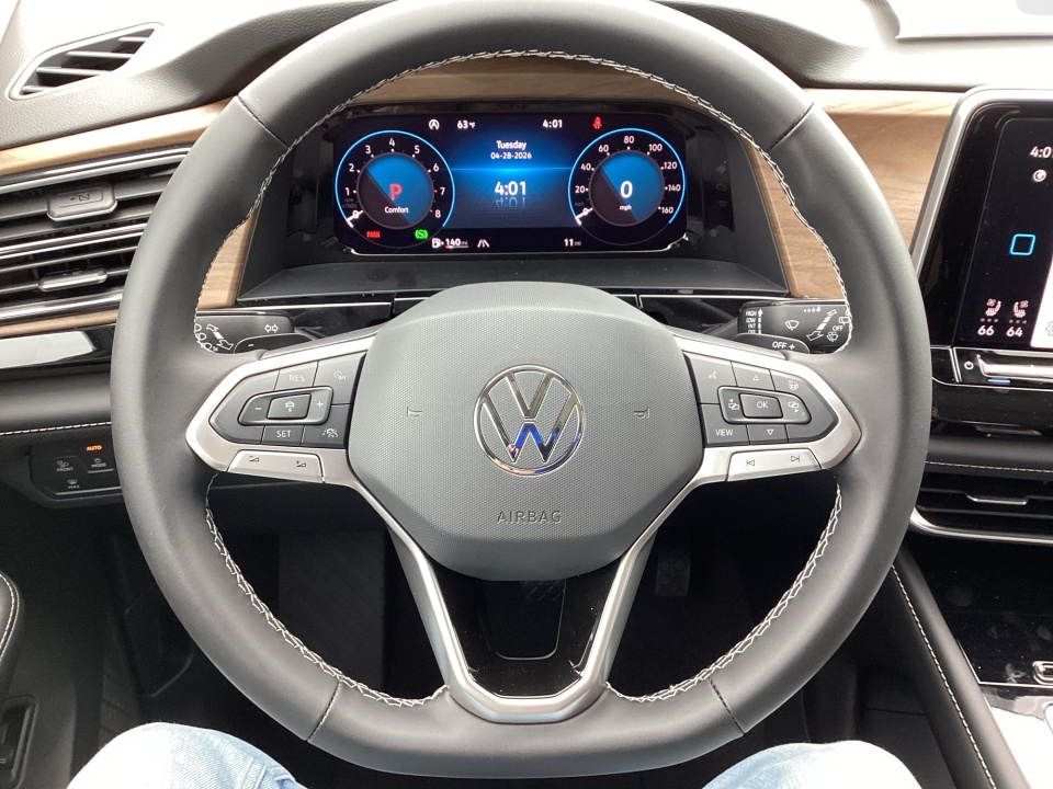 1V2JN2CA8TC569153 2026 Volkswagen Atlas SE with Technology