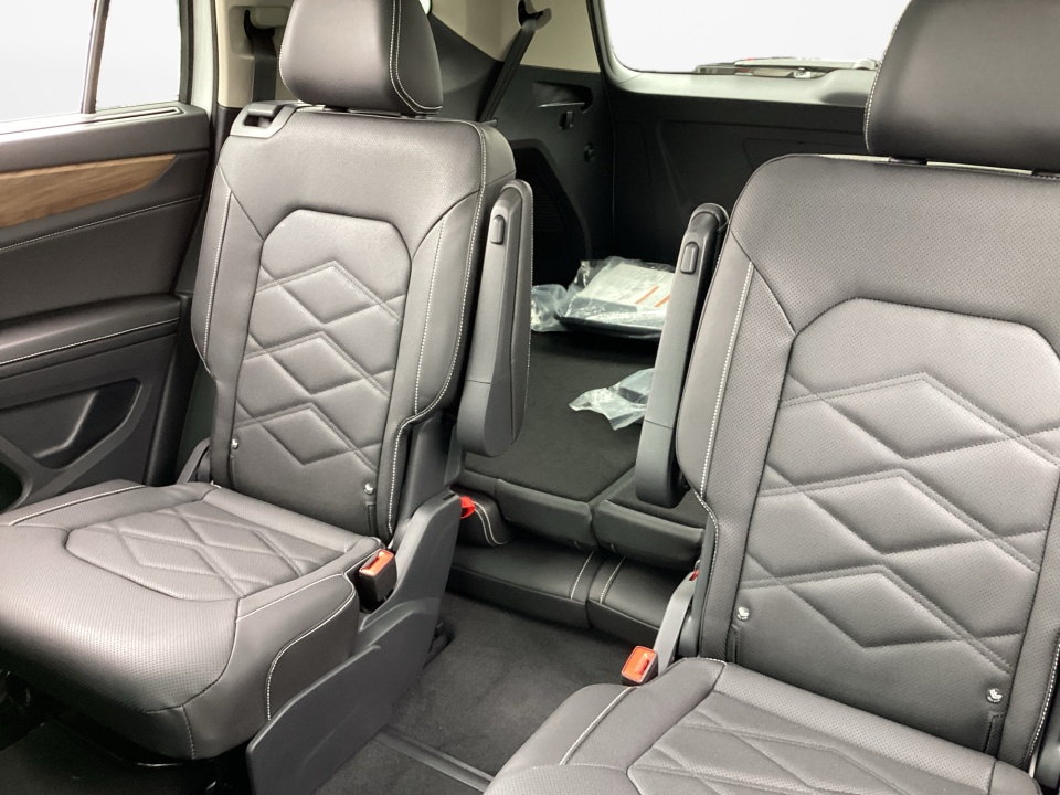 1V2JN2CA8TC569153 2026 Volkswagen Atlas SE with Technology