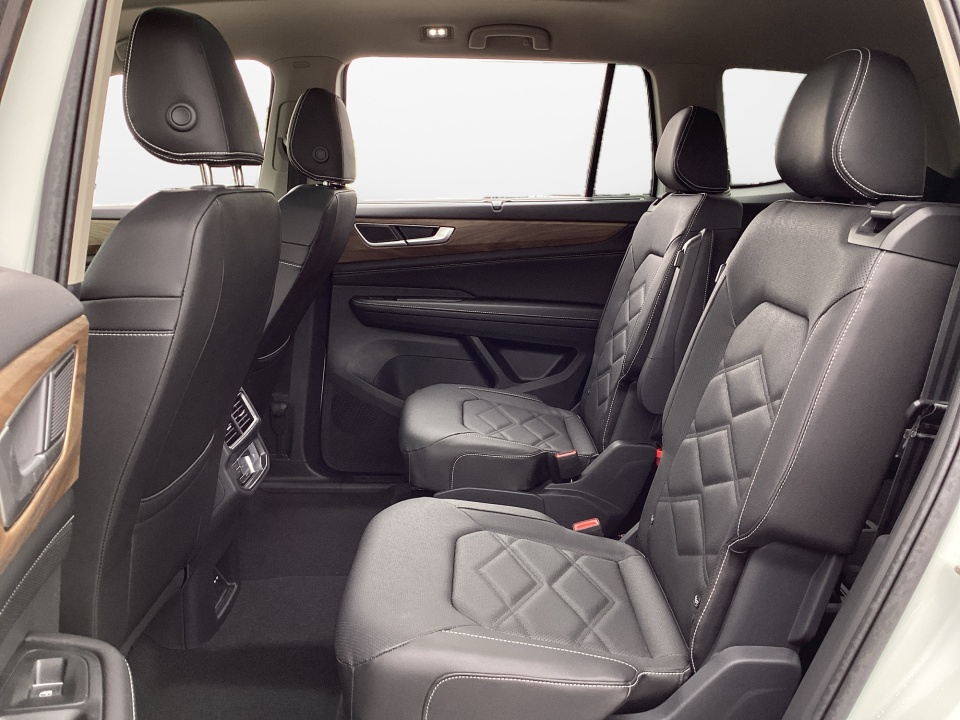 1V2JN2CA8TC569153 2026 Volkswagen Atlas SE with Technology