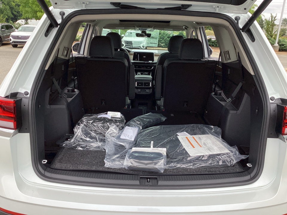 1V2JN2CA8TC569153 2026 Volkswagen Atlas SE with Technology