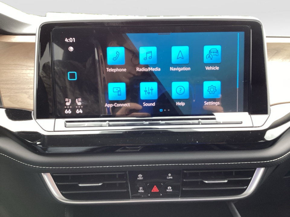 1V2JN2CA8TC569153 2026 Volkswagen Atlas SE with Technology