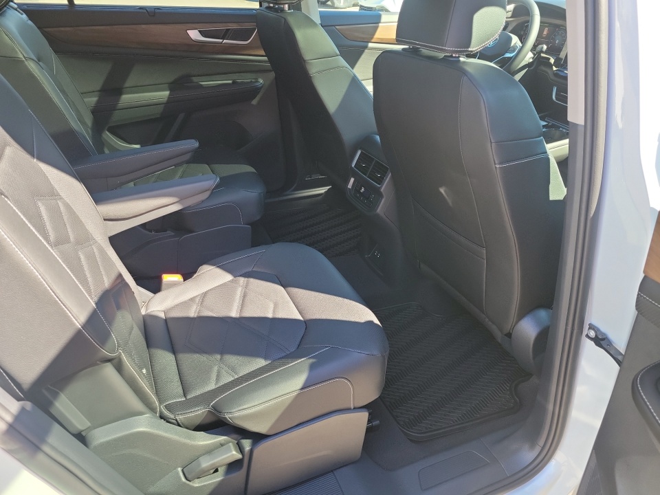 1V2JN2CA9TC537991 2026 Volkswagen Atlas SE with Technology