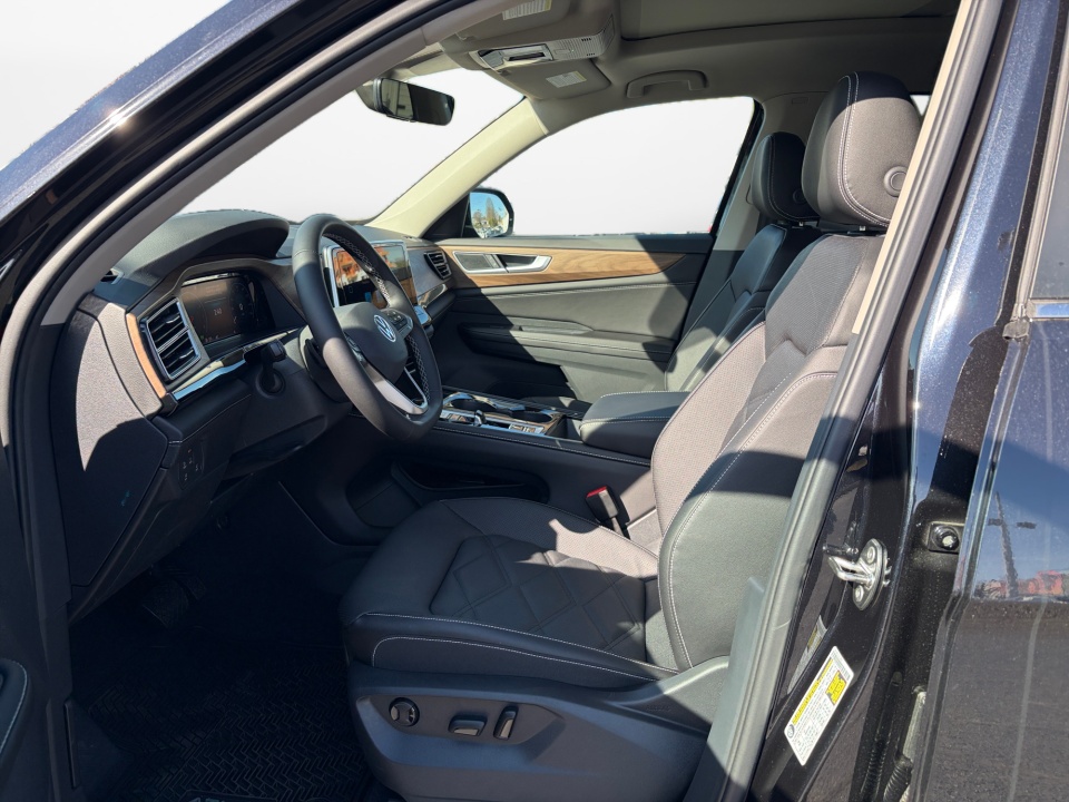 1V2JN2CAXTC540530 2026 Volkswagen Atlas SE with Technology