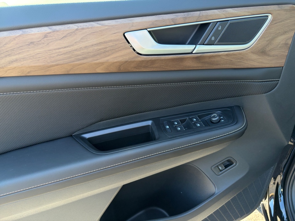 1V2JN2CAXTC540530 2026 Volkswagen Atlas SE with Technology